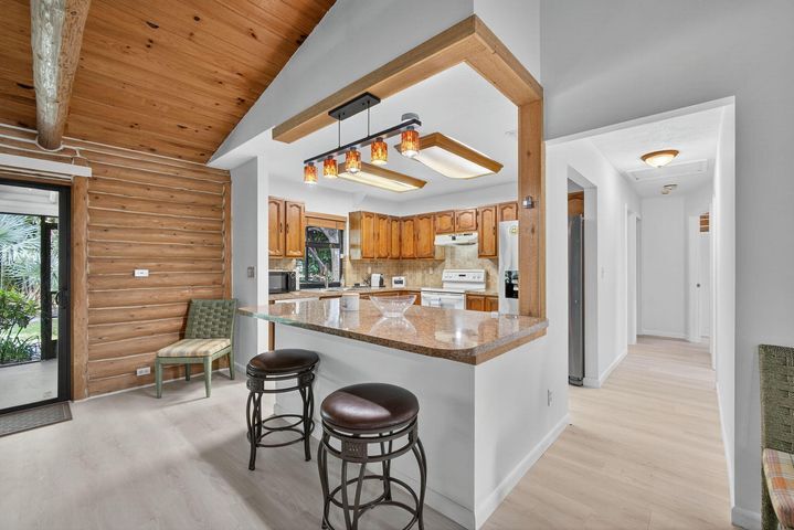 Building Photo - 2340 B Rd