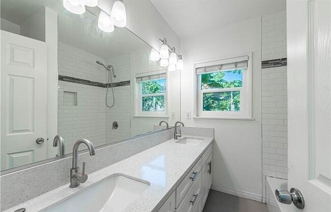 Building Photo - 11964 183rd St