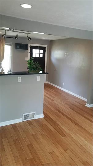 Building Photo - 8620 Elwyn Dr