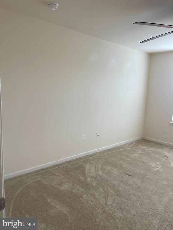 Building Photo - 241 Rossnakill Rd