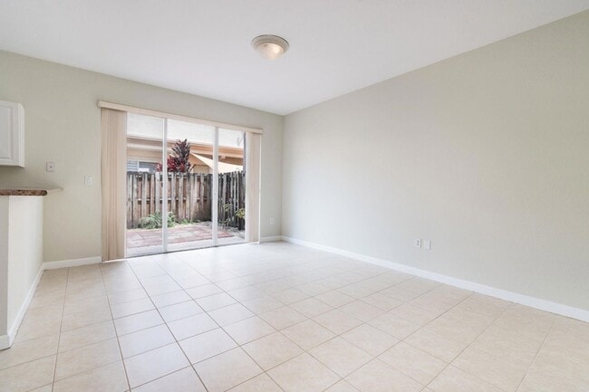 Building Photo - 12863 SW 134th Terrace