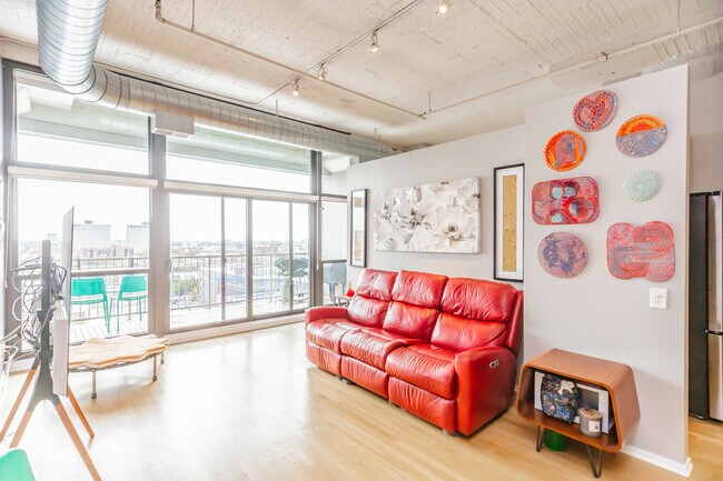 Building Photo - 1530 S State St