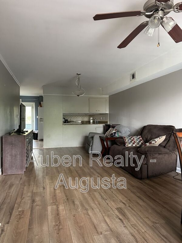Building Photo - 1205 Mersac Ct