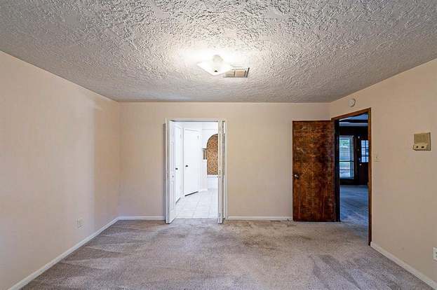 Building Photo - 15111 Gladebrook Dr