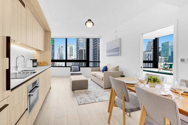 Building Photo - 225 N Miami Ave