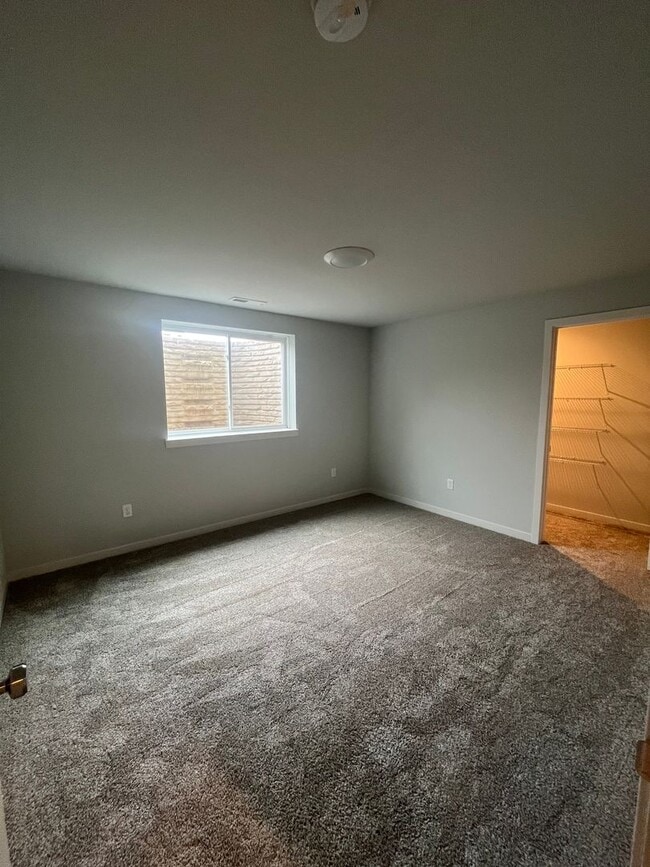 Building Photo - 553 Sienna Glenn Wy