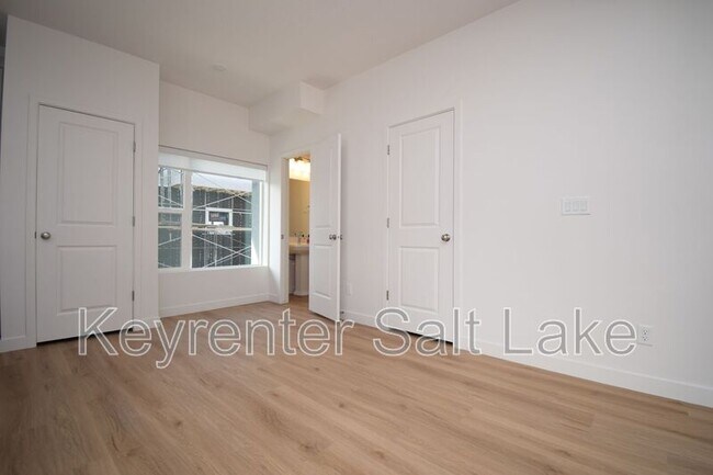 Building Photo - 4479 S 500 E