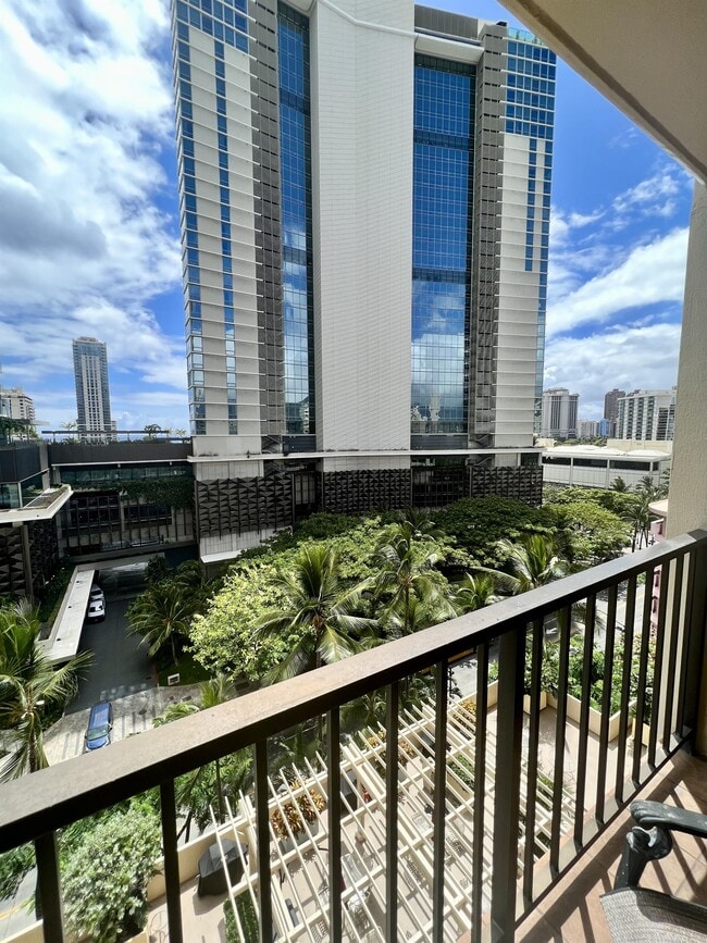 Building Photo - 2140 Kuhio Ave.