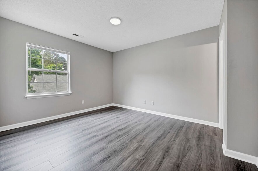 Interior Photo - Rosehill Gardens