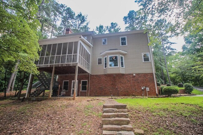 Building Photo - 4265 Deerwood Ln