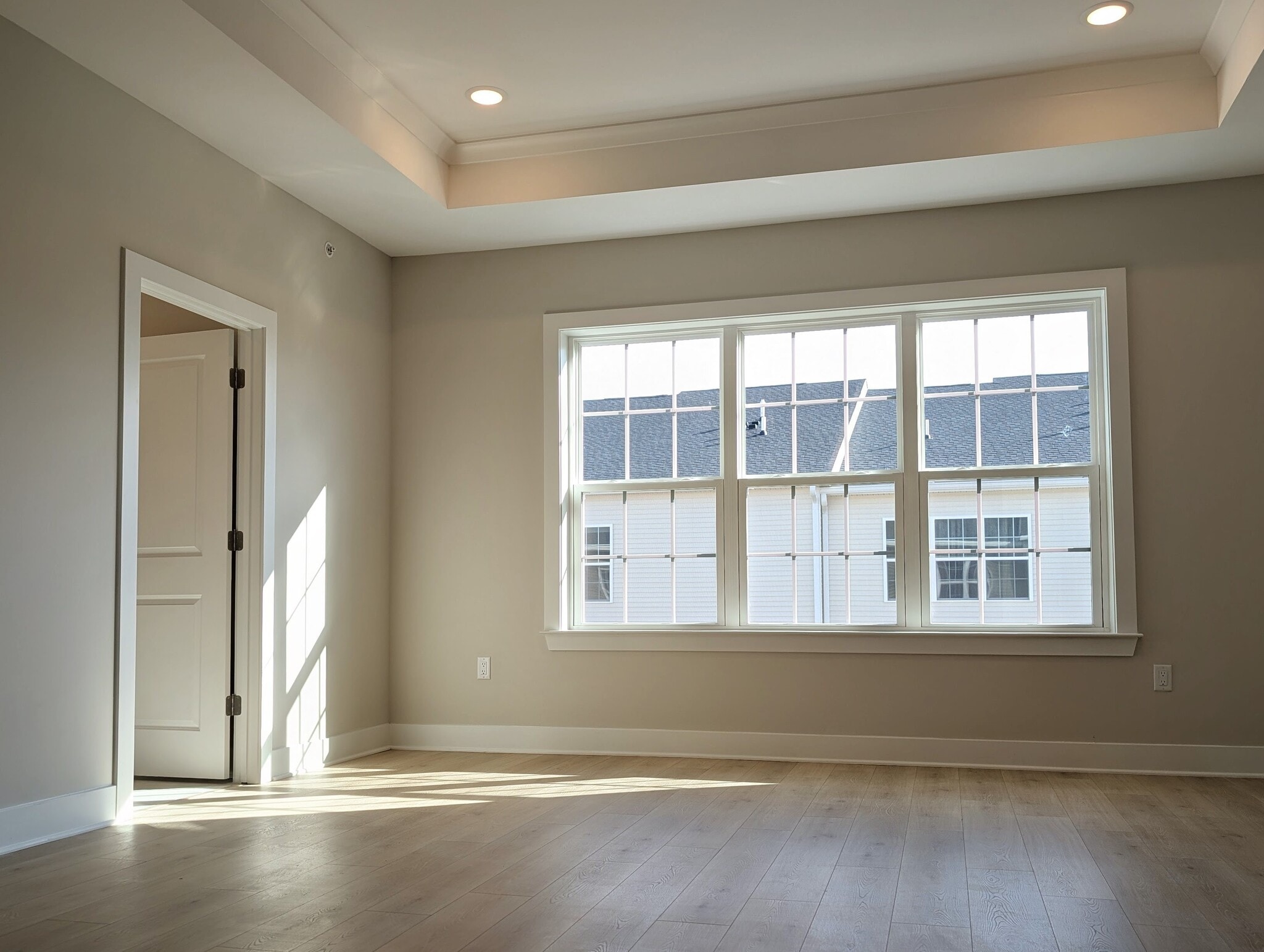 Building Photo - 3703 Jordan Dr