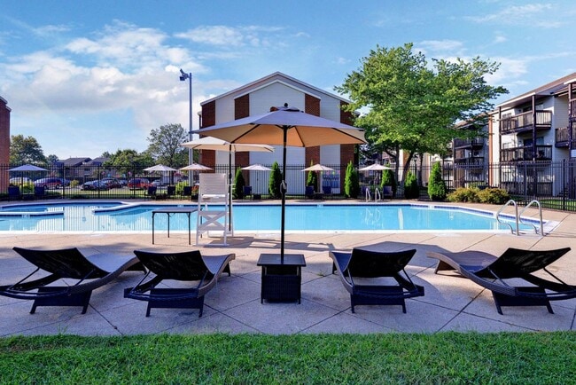 Building Photo - Gated Community Condo in Hampton