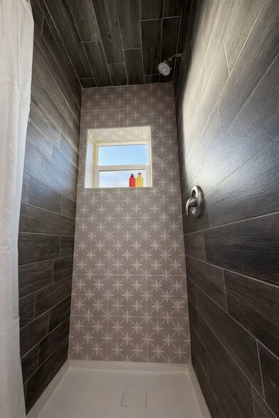 Building Photo - 3711 Nashville Ave