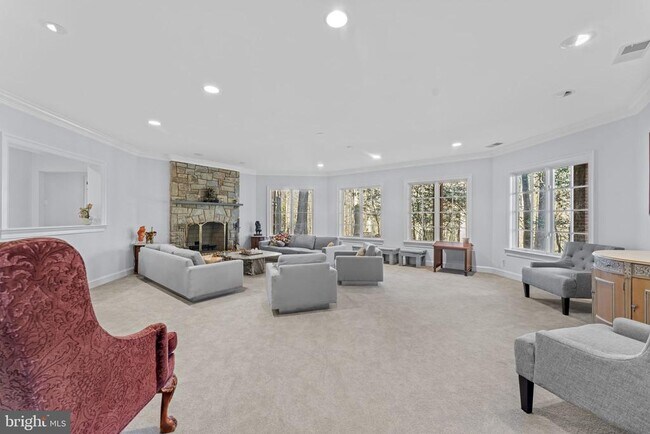 Building Photo - 8541 Old Dominion Dr