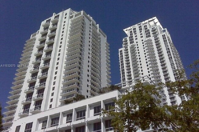 Building Photo - 1050 Brickell Ave