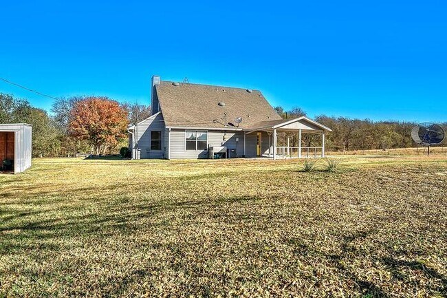 Building Photo - 1704 Frog Pond Rd