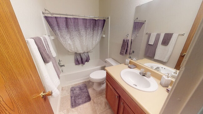 Building Photo - 336 Norbeck Ct