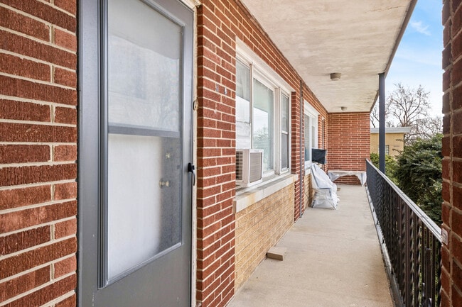 Building Photo - 1211 Homestead Rd