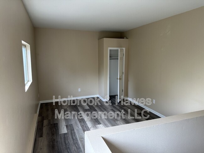 Building Photo - 4531 Boardwalk Dr