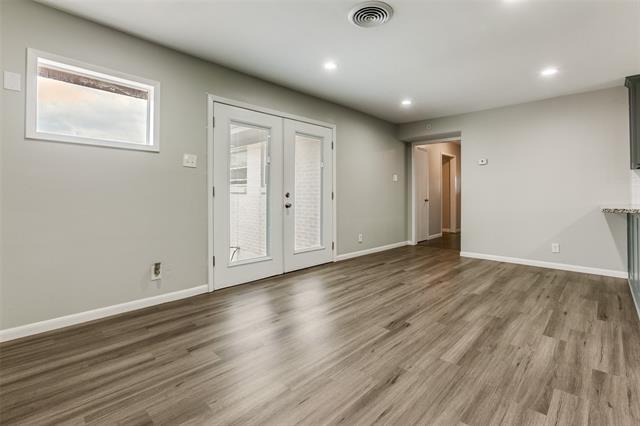 Building Photo - 1308 Northlake Dr