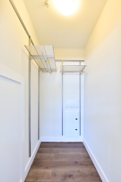 Building Photo - 2337 Champlain Street NW