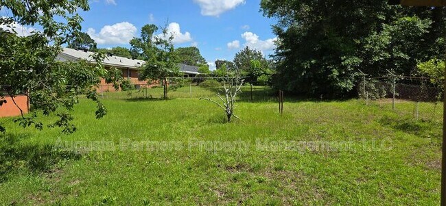Building Photo - 2522 Georgetown Dr