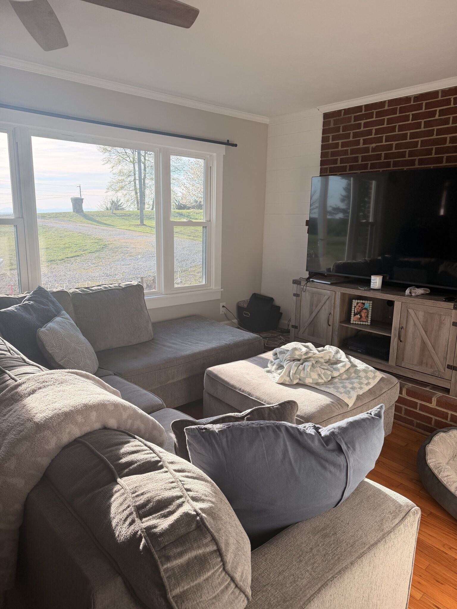 Building Photo - 682 Tower Hill Rd