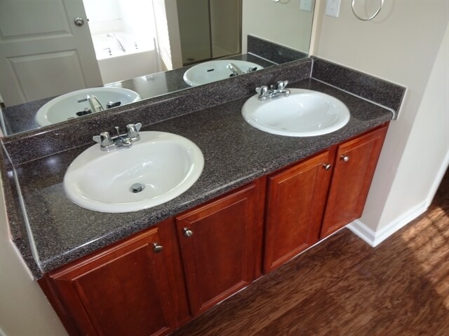 Building Photo - 3738 Renfroe Ave