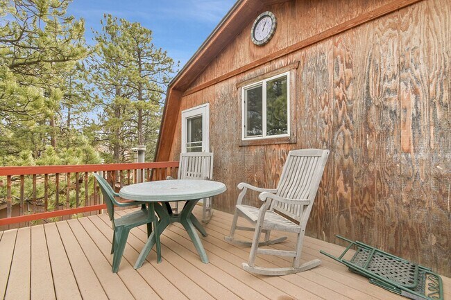 Building Photo - 12 minutes from downtown Bailey on a large wooded, private lot