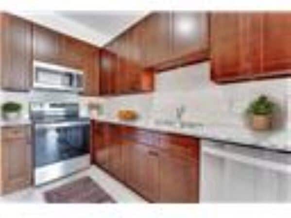 Building Photo - 10102 Neuens Rd