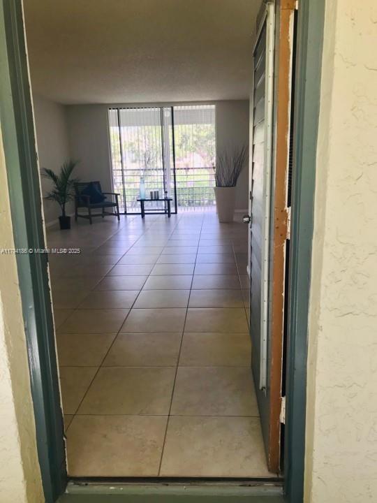 Building Photo - 1830 SW 81st Ave