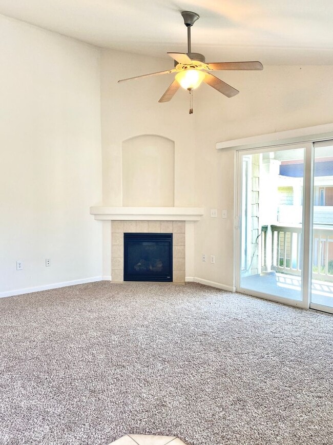 Building Photo - 4775 Hahns Peak Dr