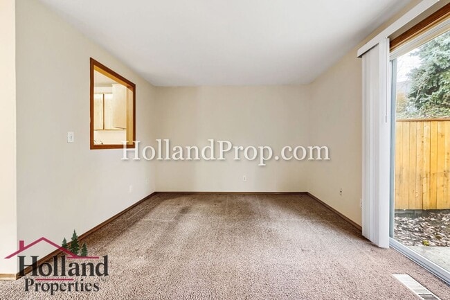 Building Photo - 15459 SW Donna Ct