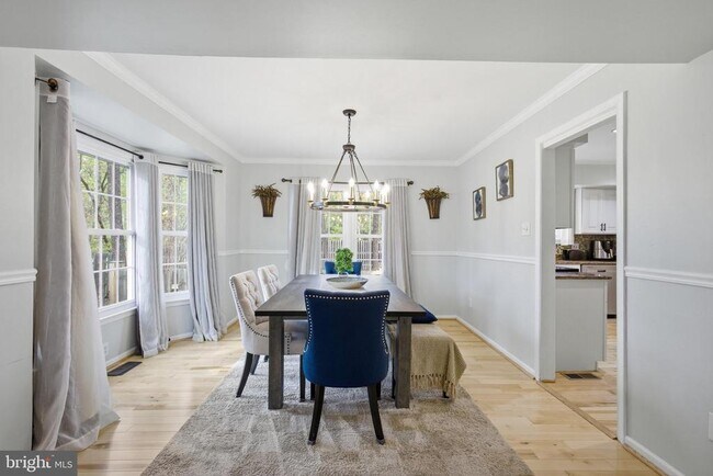 Building Photo - 8664 Pohick Forest Ct