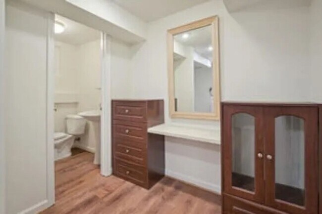 Building Photo - 8413 Spencer Ct