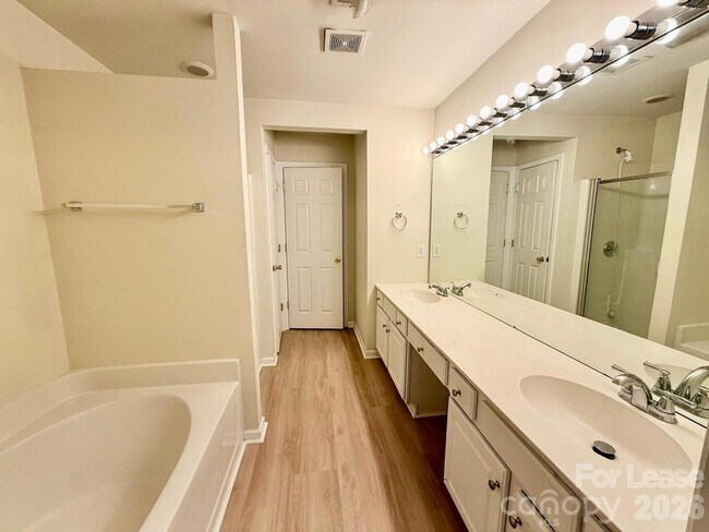 Building Photo - 10212 Garmoyle St