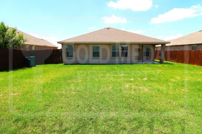 Building Photo - Don't Miss Out on This Beauty At 2521 Bargello! - Now Available For Rent!