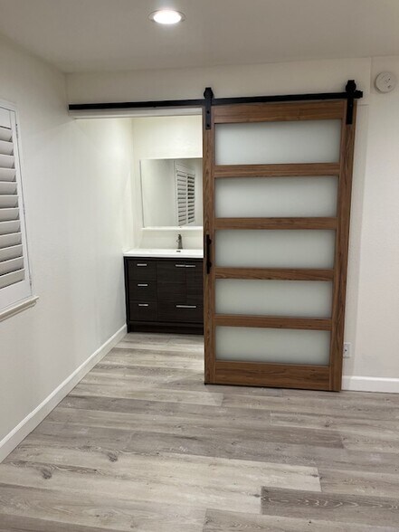 Building Photo - 28850 Conejo View Dr