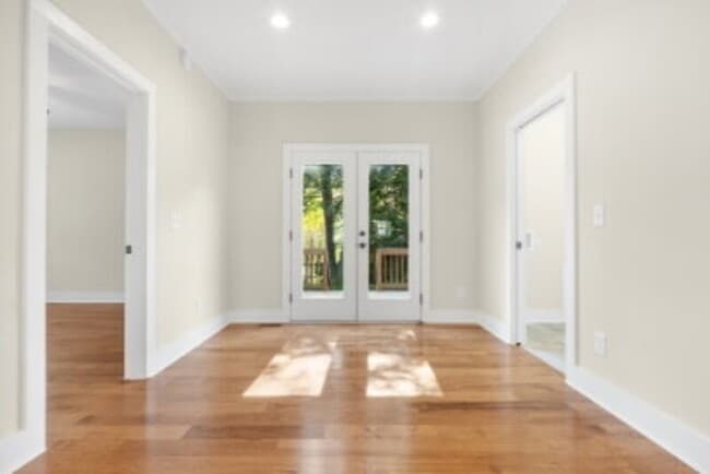 Building Photo - 155 Piney Ln