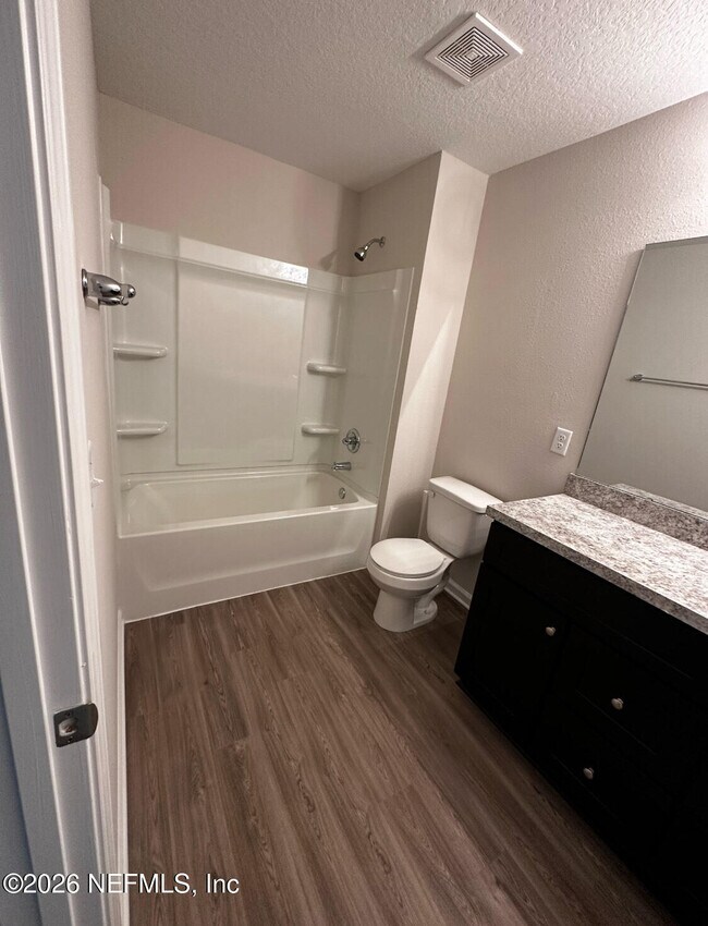 Building Photo - 8206 Halls Hammock Ct