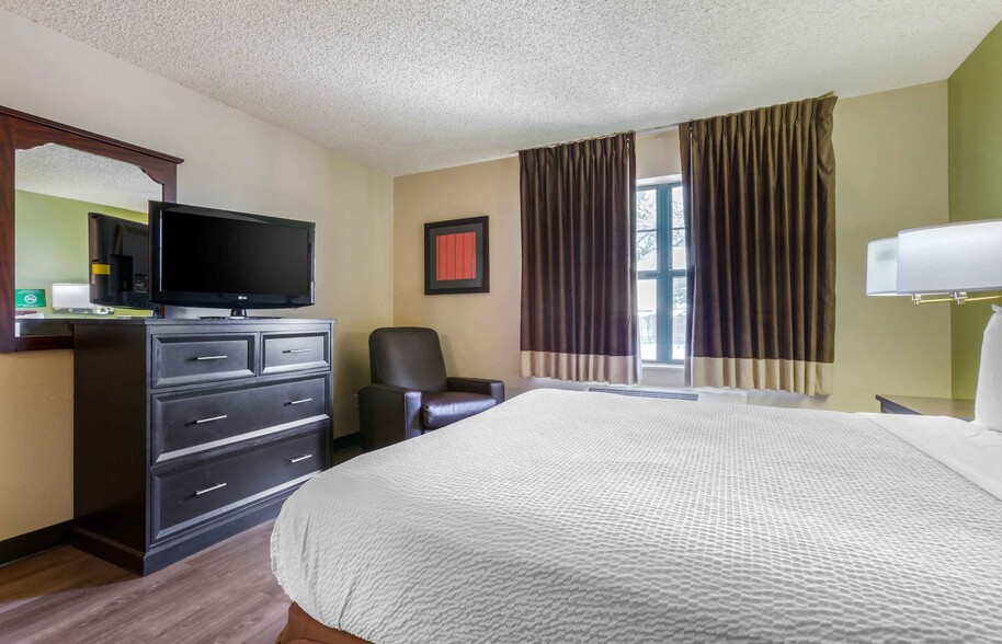 Building Photo - Furnished Studio-Phoenix - Airport