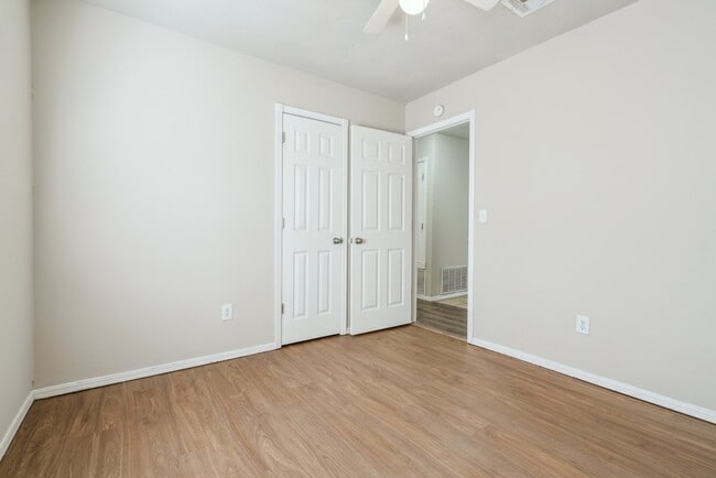 Building Photo - 12225 SW 14th St