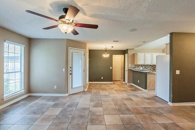 Building Photo - 4415 Haverhill Ln