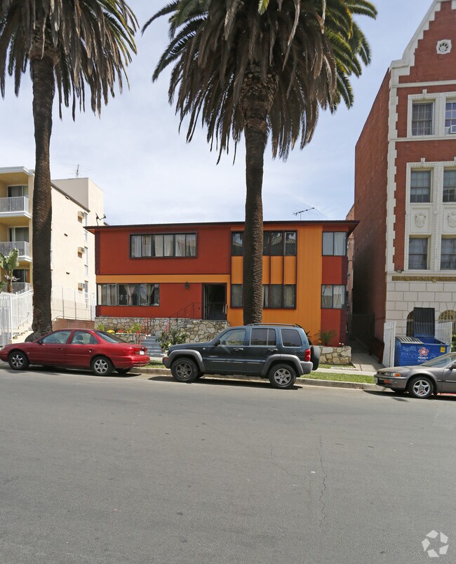 Building Photo - Casa De Catalina