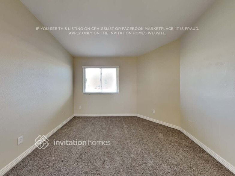 Building Photo - 11320 N 82nd Ave