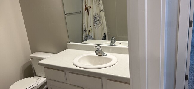 Building Photo - 573 N 360 W