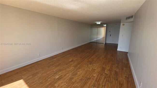 Building Photo - 18151 NE 31st Ct