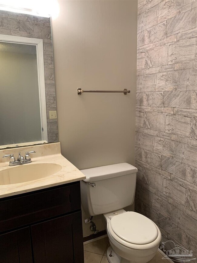 Building Photo - 7226 Dogwood Terrace Dr