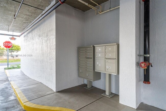 Building Photo - 3728 NW 19th Ave