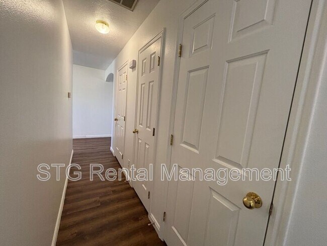 Building Photo - 154 E 100 N